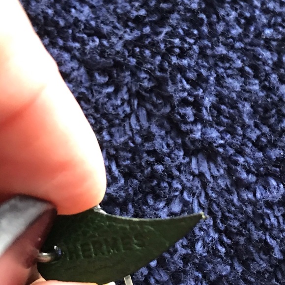 🎄🎄Authentic Hermes Plum Key/Bag Charm HTF - Picture 3 of 4